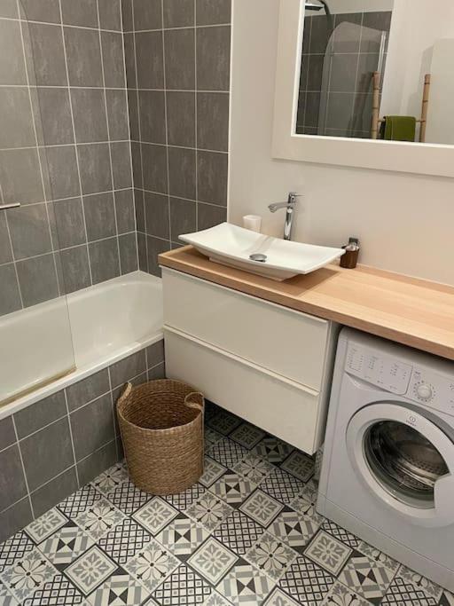Studio 28 M2 & Jardin Privatif 20 M2 Монтиньи-ле-Бретонё Экстерьер фото