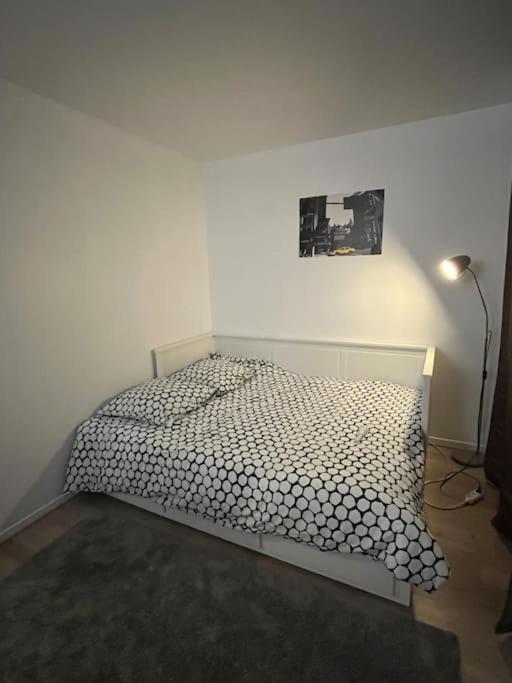Studio 28 M2 & Jardin Privatif 20 M2 Монтиньи-ле-Бретонё Экстерьер фото