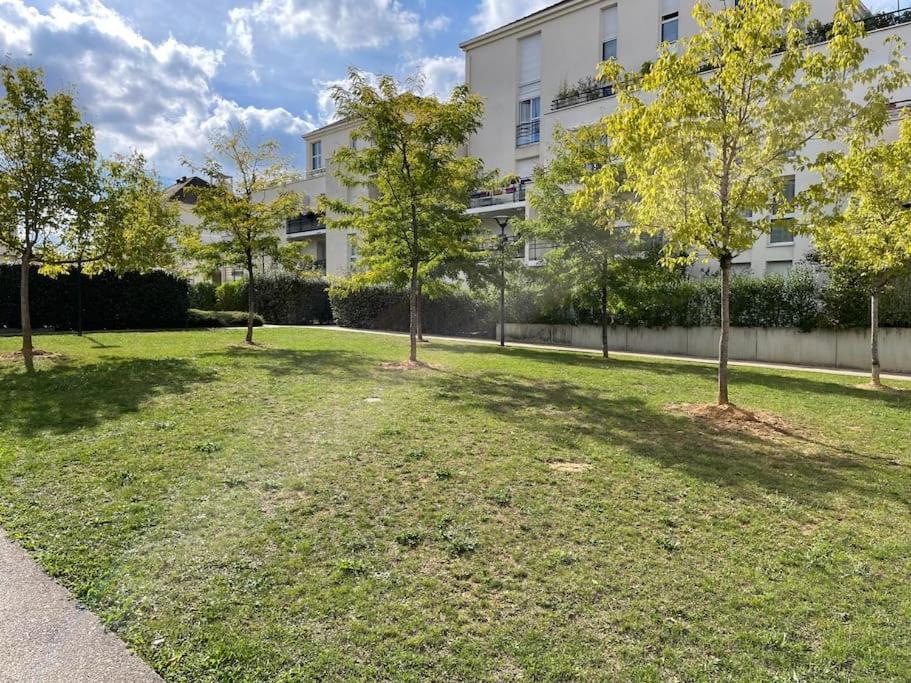 Studio 28 M2 & Jardin Privatif 20 M2 Монтиньи-ле-Бретонё Экстерьер фото